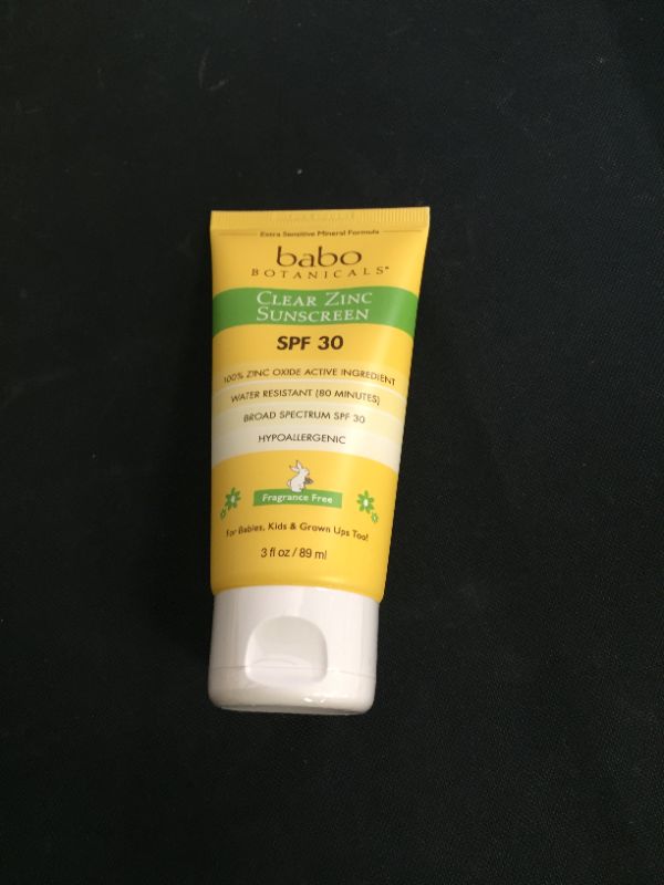 Photo 2 of Babo Botanicals Zinc Sunscreen Lotion SPF 30 with 100% Mineral Actives, Non-Greasy, Water-Resistant, Fragrance-Free, Vegan, For Babies, Kids or Sensitive Skin, Clear, 3 Fl Oz
