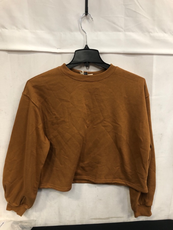 Photo 2 of WOMEN'S CROP SWEATER, SIZE M 