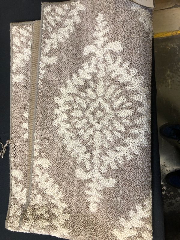 Photo 3 of 2'6"x4' Paisley Tufted Accent Rugs - Threshold™
