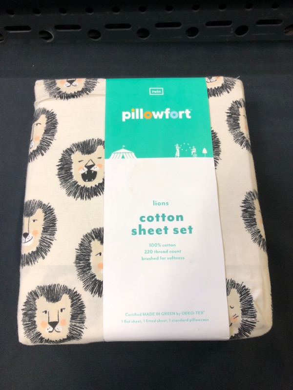 Photo 2 of Cotton Lions Sheet Set Black & White - Pillowfort™ - TWIN 
