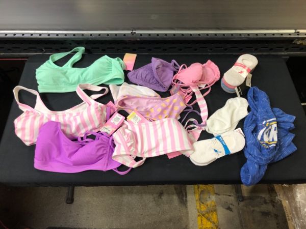 Photo 1 of VARIOUS GIRLS / WOMENS SWIM WEAR / VARIOUS ITEMS - SOLD AS IS 
SIZES XXS -  LARGE 