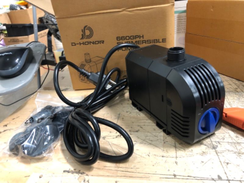 Photo 1 of D-HONOR Submersible Aquarium Pump With Filter 400GPH 25W
