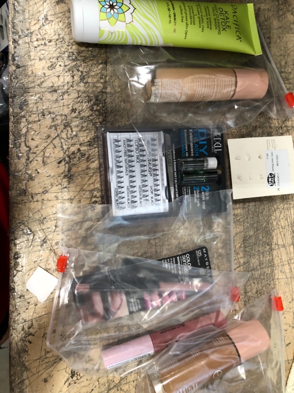Photo 1 of ASSORTED BEAUTY BUNDLE (7 ITEMS)