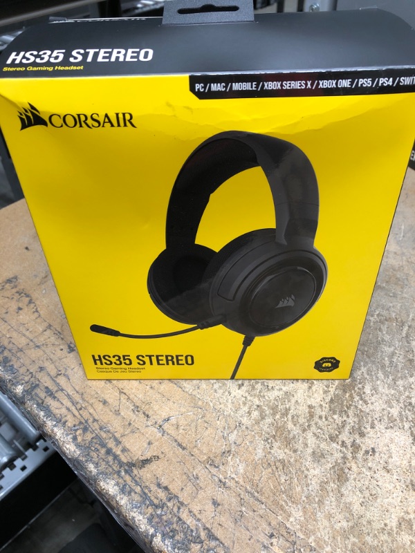 Photo 2 of CORSAIR Gaming HS35 - Headset - Full Size - Wired - 3.5 Mm Jack - Carbon
