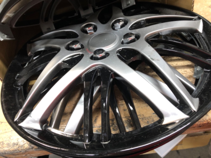 Photo 3 of 15" Formula Performance Series 10 I-Spoke Silver w Black Chrome Wheel Covers See original listing
