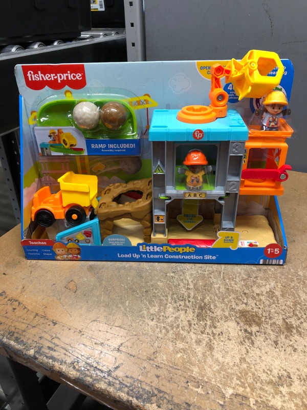 Photo 2 of Fisher-Price Little People Load Up n Learn Construction Site