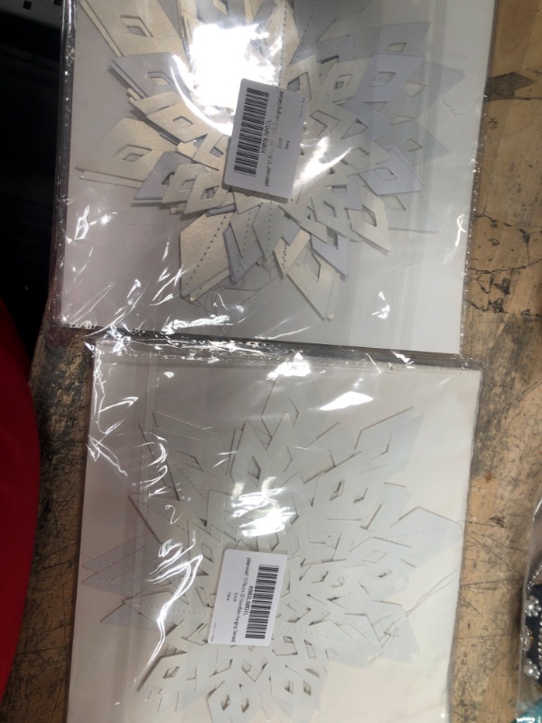 Photo 2 of * 2PK* * FACTORY SEALED* yalansmaiP Winter Christmas Hanging Snowflake Decorations 3D Card Glittery Large Snowflake White Paper Snowflakes Hanging Garland Snowflake Paper...
