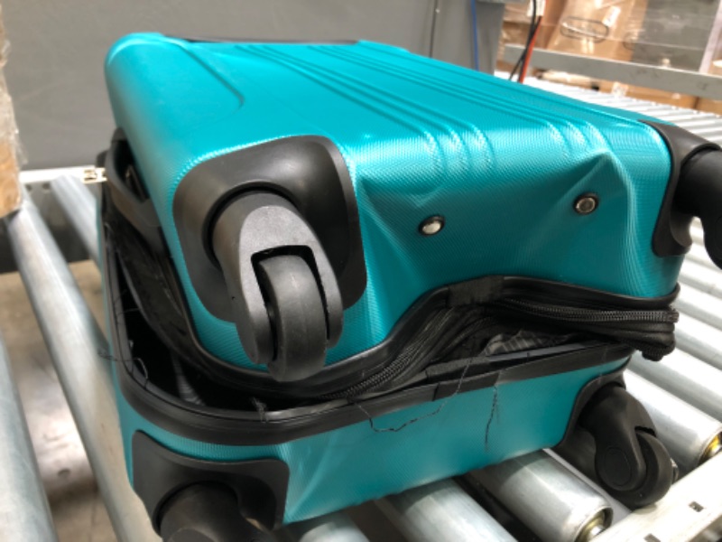 Photo 6 of (Major Damage) Travelers Club Chicago Hardside Expandable Spinner Luggage, Teal, Carry-On 20-Inch
