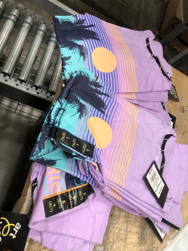 Photo 2 of 10 pack  --  Boys' 'Puerto Rico Sun Bay Sunset' Graphic Short Seeve T-Shirt - Art Cass™
ASSORTED SIZES (S, M, L)