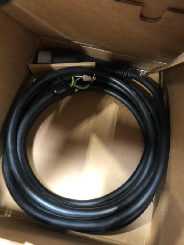 Photo 1 of ChargePoint Home Flex Electric Vehicle (EV) Charger upto 50 Amp, 240V, Level 2 WiFi Enabled EVSE, UL Listed, Energy Star, NEMA 6-50 Plug or Hardwired, Indoor/Outdoor, 23-Foot Cable
