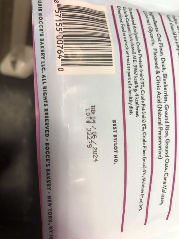 Photo 3 of *04/06/2024* 6 PACK Bocce's Bakery Quack, Quack, Quack Training Treats for Dogs, Wheat-Free Dog Treats, Made with Real Ingredients, Baked in The USA, All-Natural & Low Calorie Training Bites, Duck & Blueberry, 6 oz
