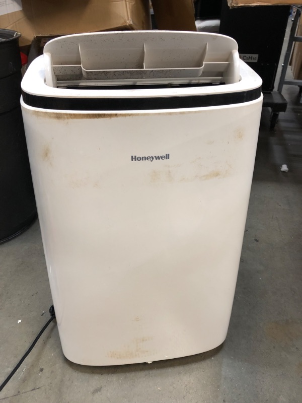 Photo 3 of ***INCOMPLETE PARTS ONLY*** 12,000 BTU Honeywell Portable Air Conditioner with Dehumidifier & Fan Cools Rooms Up To 550 Sq. Ft. with Remote Control, HJ2CESWK8 (Black/White) 
