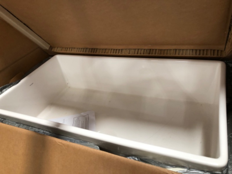 Photo 2 of (DAMAGED)Houzer Platus Fireclay 36 X 20 Dual Mount Kitchen Sink Fireclay in White, Size 10.0 H X 36.0 W X 20.0 D in | Wayfair PTG-3600 WH
**CRACK IN SINK**
