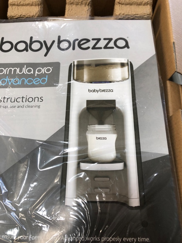 Photo 3 of  Baby Brezza Formula Pro Advanced Formula Dispenser Machine 