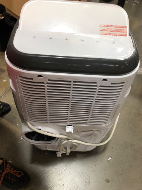 Photo 4 of ***PARTS ONLY*** BLACK+DECKER 14,000 BTU Portable Air Conditioner with Remote Control, White
