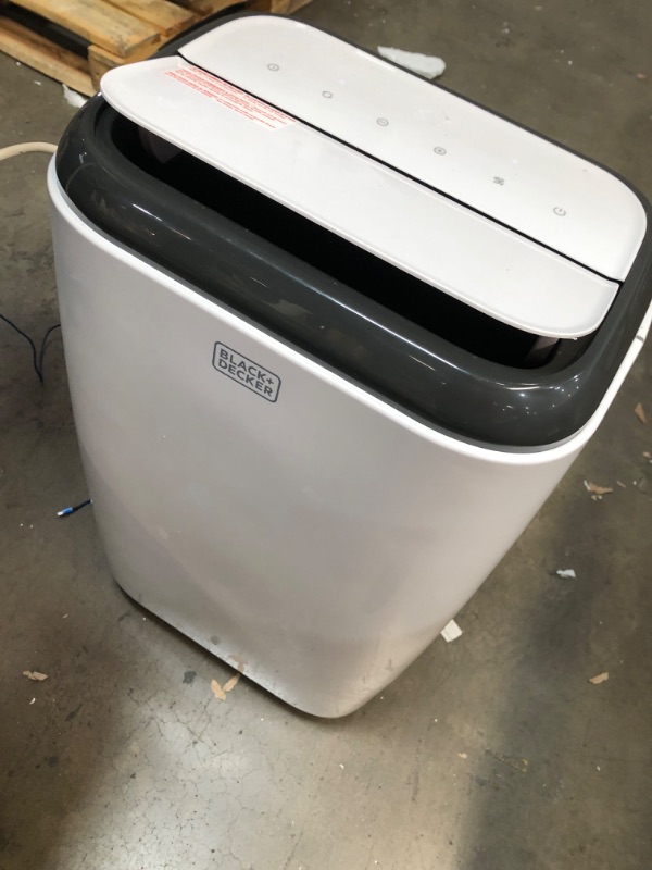 Photo 2 of ***PARTS ONLY*** Black+Decker 12000 Btu Portable Air Conditioner With Heat And Remote Control White