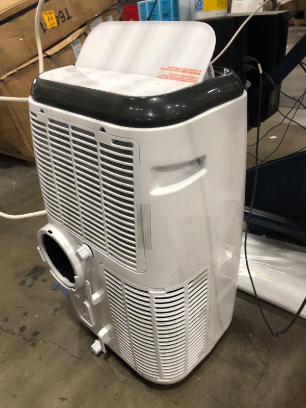 Photo 4 of Black & Decker 8,000 BTU Portable Air Conditioner in White
