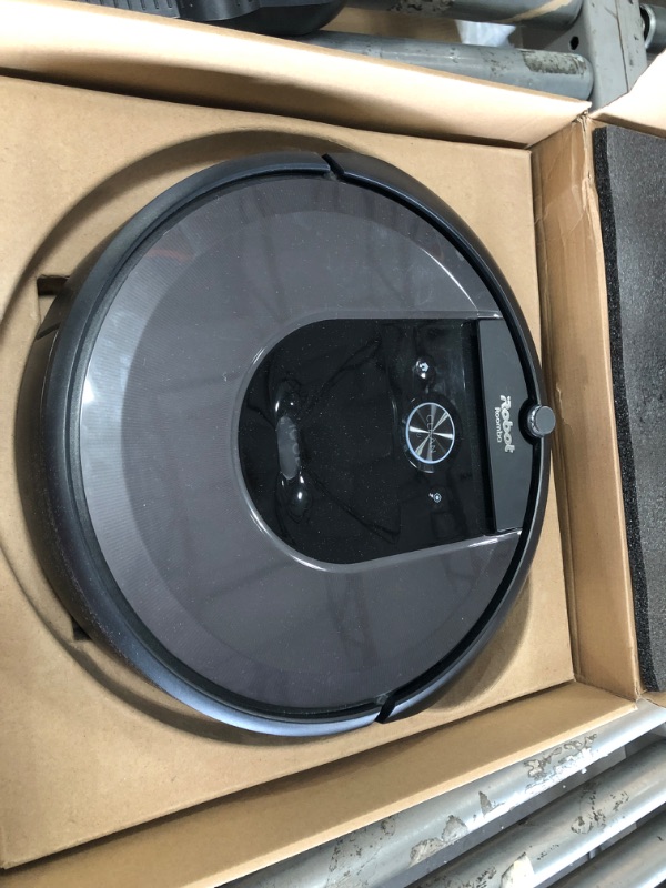 Photo 6 of IRobot Roomba I7+Robot Vacuum with Automatic Dirt Disposal - Wi-Fi Connected
