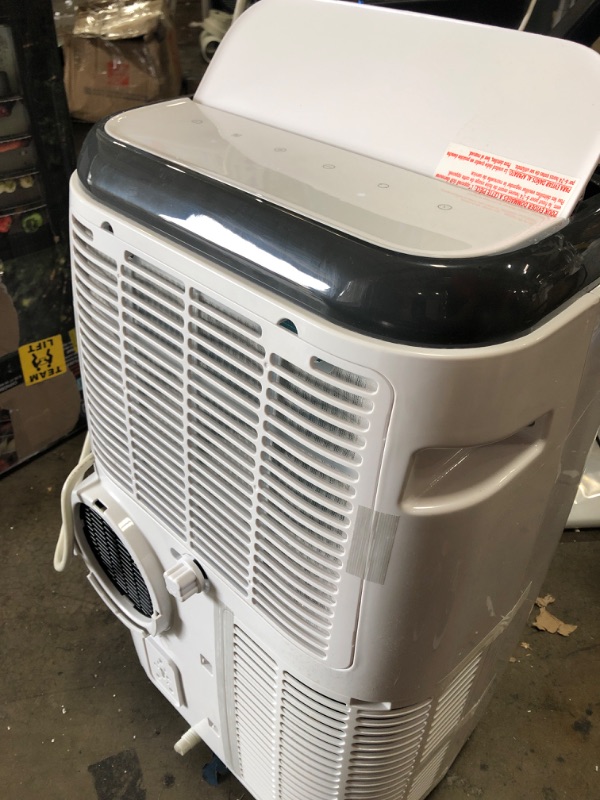 Photo 4 of Black & Decker 8,000 Btu Sacc or 12,000 Btu Ashrae 128 Portable Air Conditioner
