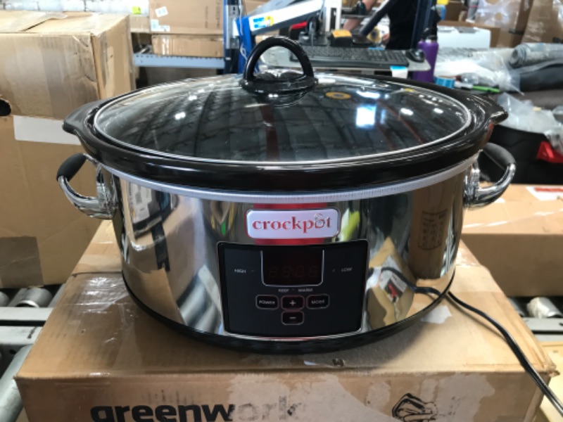 Photo 2 of *NONFUNCTIONAL* Crockpot 7 Quart Slow Cooker with Programmable Controls and Digital Timer, Polished Platinum
