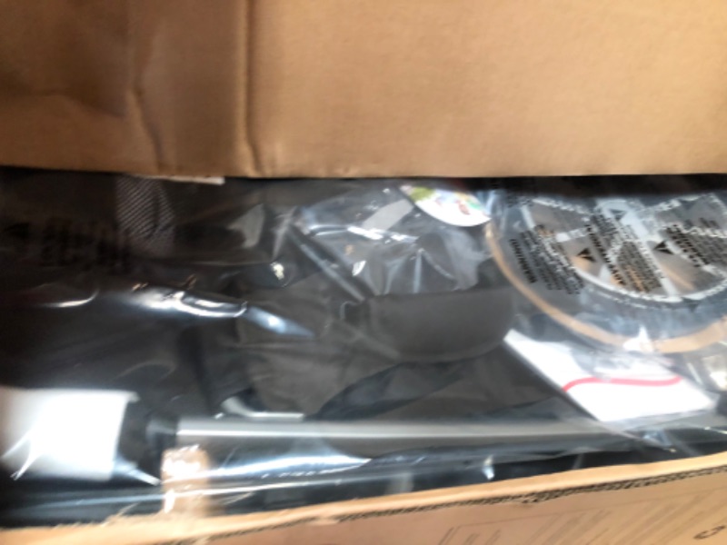 Photo 6 of Britax B-Lively and B-Safe Gen2 Travel System, Eclipse Black SafeWash
