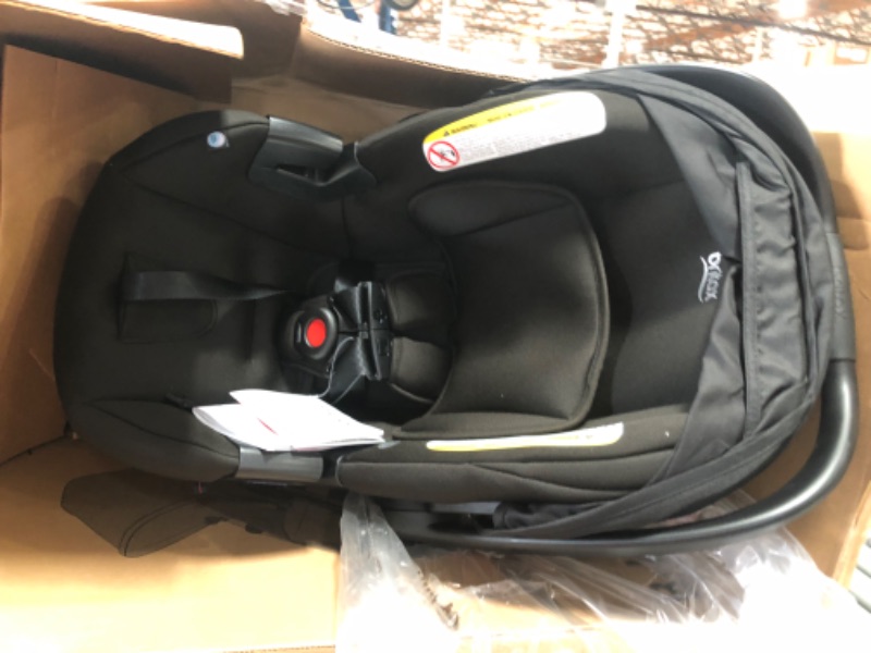 Photo 5 of Britax B-Lively and B-Safe Gen2 Travel System, Eclipse Black SafeWash
