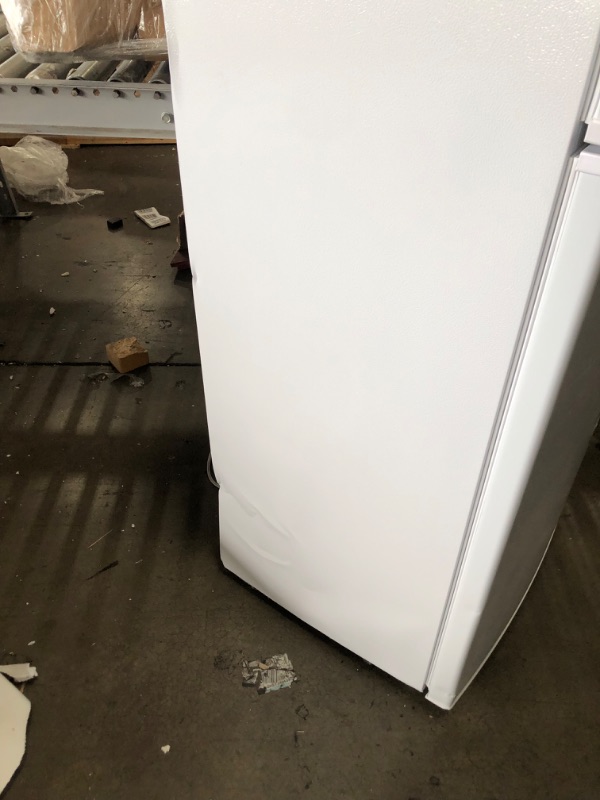 Photo 3 of ***PARTS ONLY*** RCA 7.5 Cu. Ft. Top Freezer Refrigerator RFR741, White
