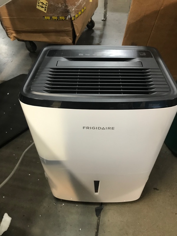 Photo 4 of (DOES NOT FUNCTION)Moderate Humidity 35-Pint Capacity Dehumidifier
**DID NOT BLOW AIR**