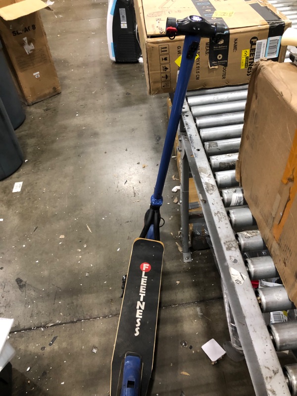Photo 1 of (NOT FUNCTIONAL)Hurtle Upgraded Portable Folding Electric Scooter - Foldable Commuter Scooter W/ 250w Motor, Inflatable Tire, LED Display, 3 Speed Up to 15.5mph, 15 Miles Range, Hand Brakes - for Adult & Kids S10
**DOES NOT ACCELERATE**
