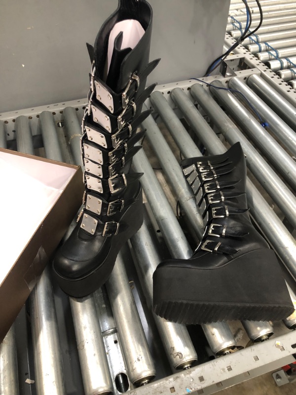 Photo 2 of DAMAGED ITEM
DETOGNI Women's punk goth platform boots Buckle Straps Back Zipper gothic boots Ladies Rivets Metal Decoration Long Boots knee high Tall Boots Combat Boots
SIZE: 6