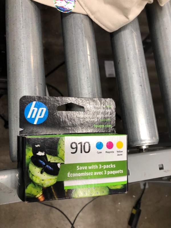 Photo 2 of HP 910 Cyan/Magenta/Yellow Standard Yield Ink Cartridge, 3/Pack (3YN97AN#140)