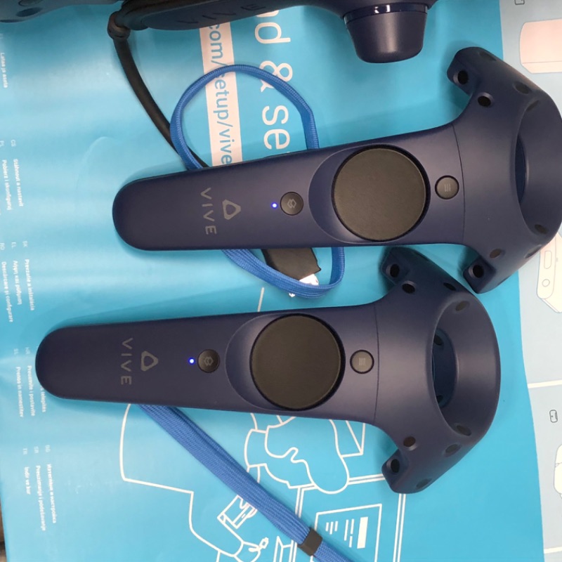 Photo 12 of HTC VIVE Pro Virtual Reality System
