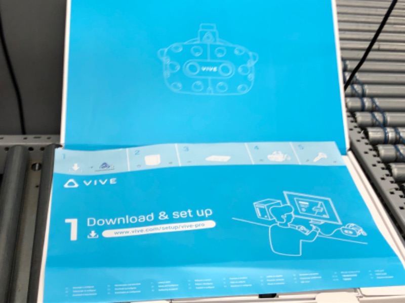 Photo 7 of HTC VIVE Pro Virtual Reality System
