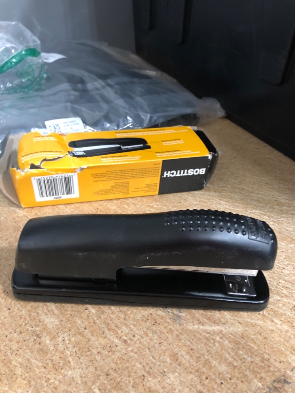 Photo 2 of Stanley Bostitch Contemporary Full Strip Stapler STAPLER,DESK,BK (Pack of 8)
