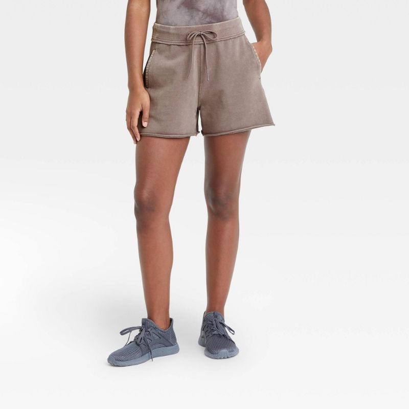 Photo 1 of Women's Mid-Rise French Terry Shorts - Joyab™
SIZE-L