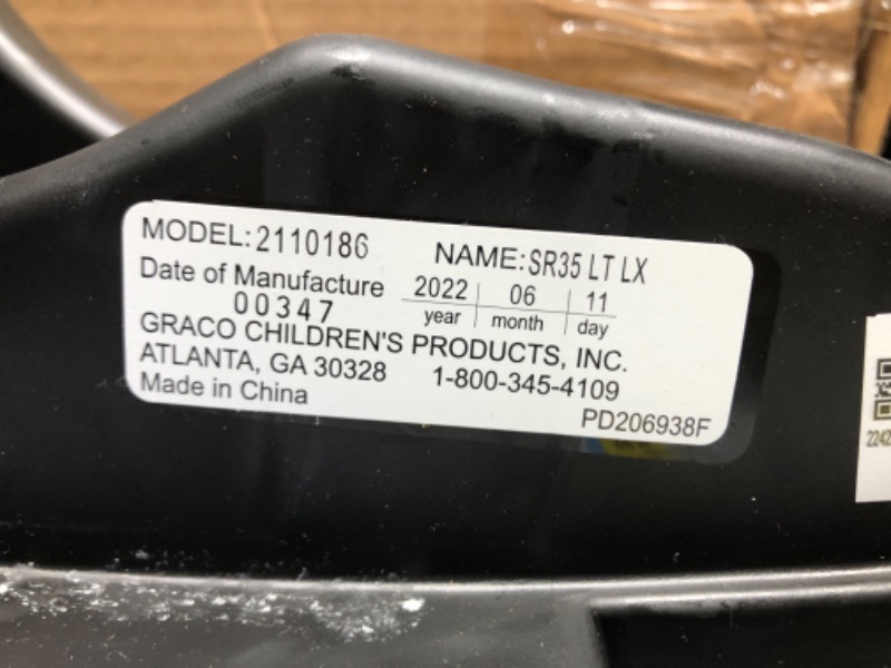 Photo 2 of Graco SnugRide 35 Lite LX Infant Car Seat - Studio - 