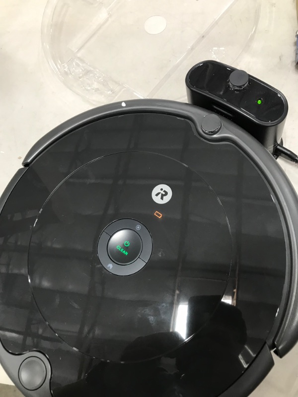 Photo 3 of see notes about functionality 
iRobot Roomba 694 Robot Vacuum-Wi-Fi Connectivity, Personalized Cleaning Recommendations, Works with Alexa, Good for Pet Hair, Carpets, Hard Floors, Self-Charging, Roomba 694
