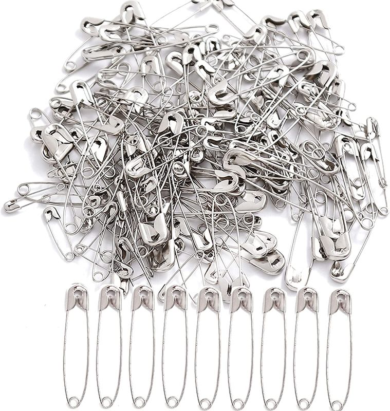 Photo 1 of 1000Pcs Safety Pins 1.1 inch Bulk Metal Silver Sewing Pins Decorative Safety pins Clothing Clips Tool Decorative Safety pins for Clothing Jewelry Makin
