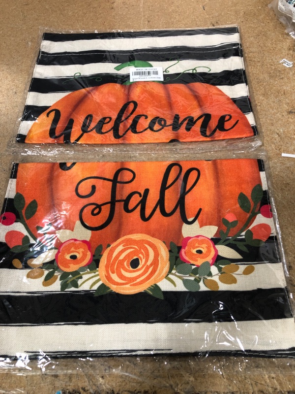 Photo 2 of (X2) Welcome Pumpkin Fall Garden Flag Burlap Autumn Vertical Double Sided Fall Thanksgiving Garden Flag Yard Outdoor Decoration 12.5 X 18 Inch
