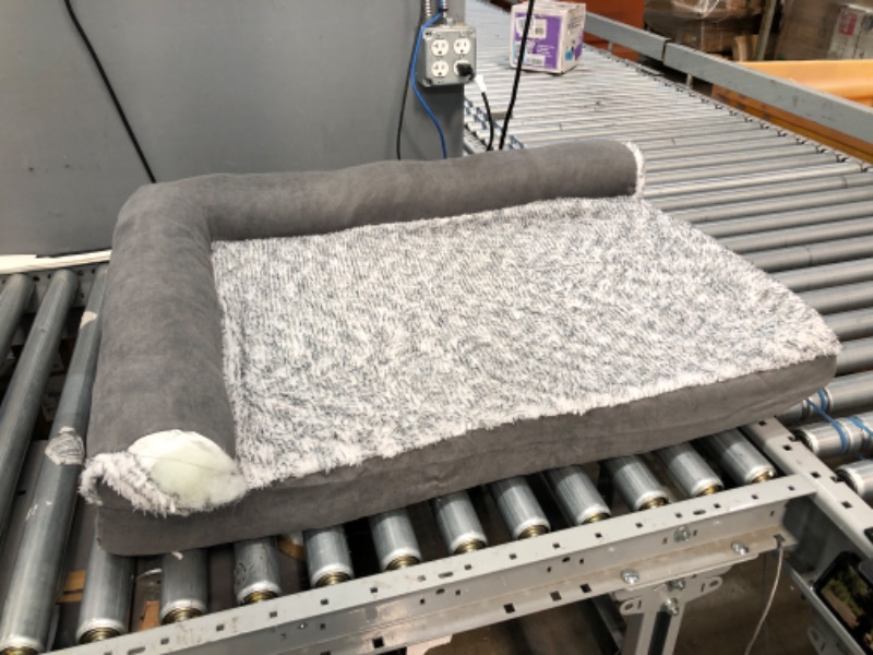 Photo 1 of  large plush white and grey half raised border dog bed
34"x26"
