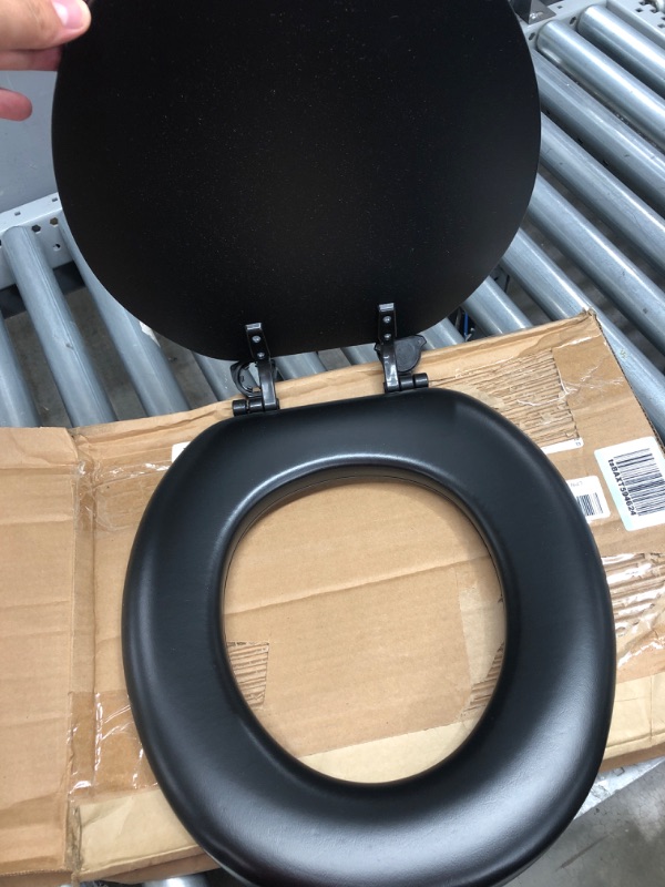 Photo 1 of  USED MAYFAIR 841EC 047 Cameron Toilet Seat will Never Loosen and Easily Remove, ROUND,