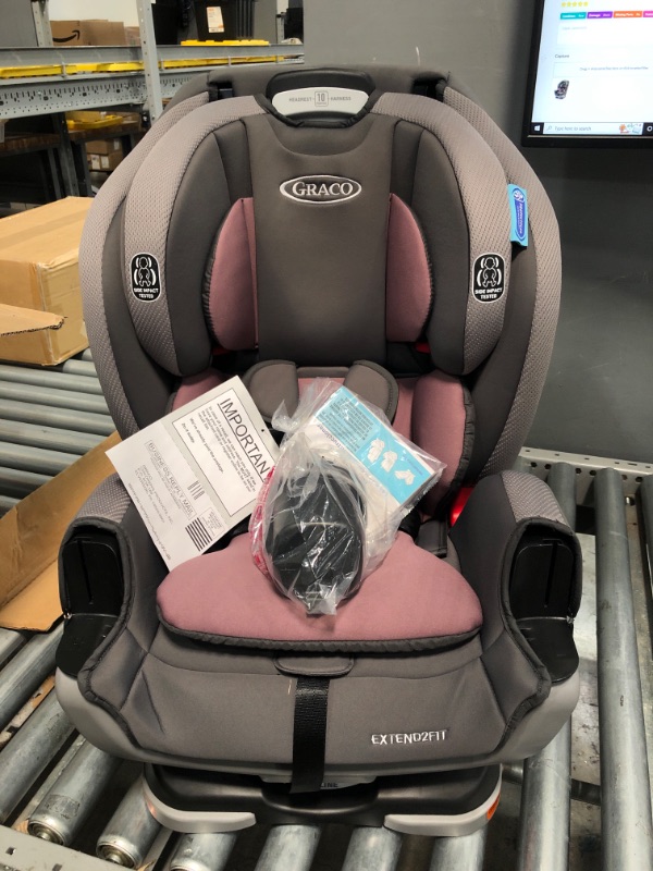 Photo 2 of Graco Extend2Fit 3-in-1 Car Seat, Norah
