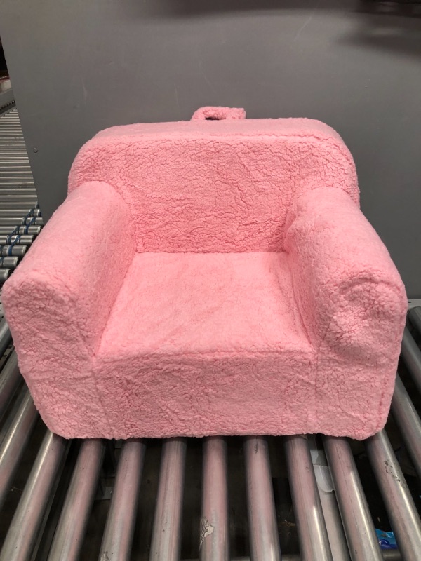 Photo 2 of Delta Children Cozee Sherpa Kids Chair in Pink