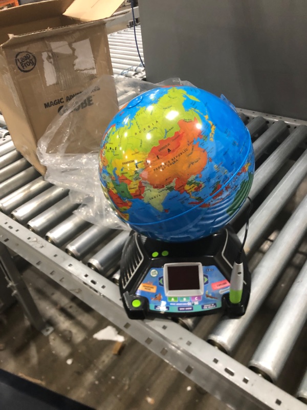 Photo 1 of 2.7 LCD Screen LeapFrog Magic Adventures Globe (Frustration Free Packaging) with Stylus
