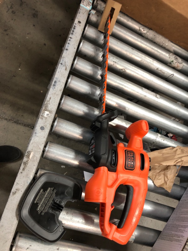 Photo 2 of Black + Decker Hedge Trimmer, 16 Inch BEHT100