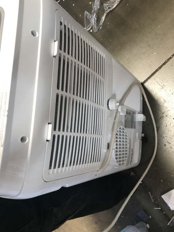 Photo 5 of **BLOWS COLD**- Black & Decker 8,000 BTU/4,000 BTU (DOE) Portable Air Conditioner with Remote Control, White
