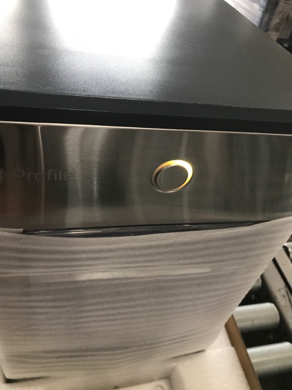 Photo 3 of TESTED POWERS ON**
GE Profile Opal | Countertop Nugget Ice Maker with Side Tank | Portable Ice Machine Makes up to 24 lbs. of Ice Per Day | Stainless Steel Finish
