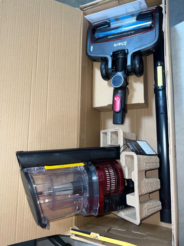 Photo 9 of Shark Vertex Pro Lightweight Cordless Stick Vacuum with DuoClean PowerFins - IZ662H
