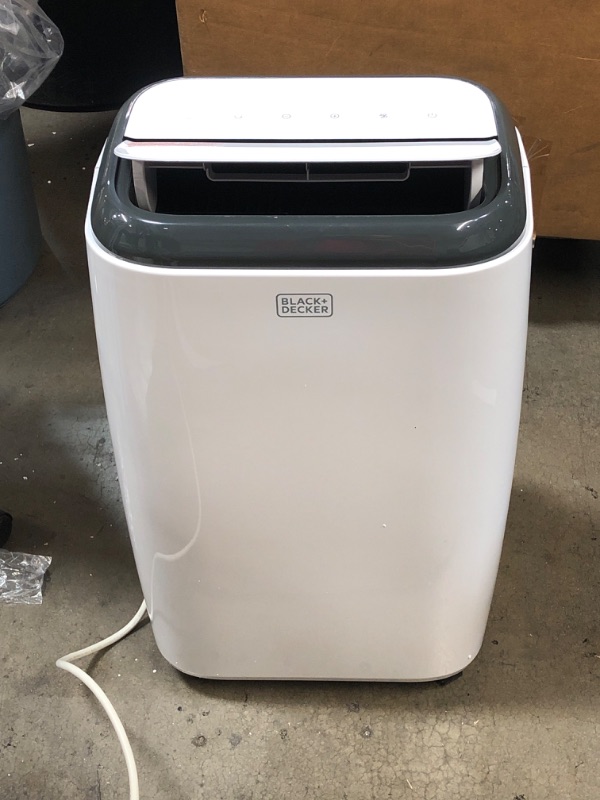 Photo 2 of USED: Black+decker 8,000 BTU Portable Air Conditioner with Remote Control, White 17.32"D x 27.2"W x 13.2"H
