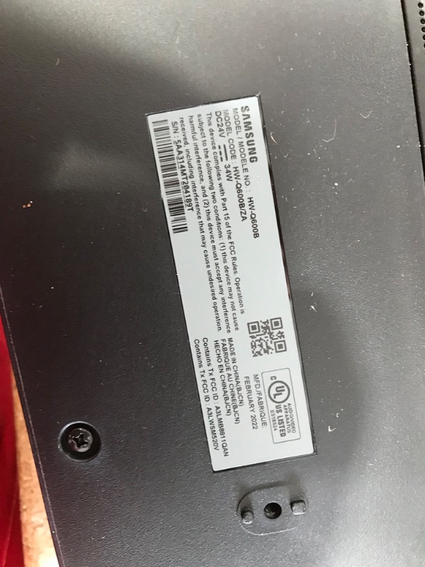 Photo 6 of (DAMAGED SPEAKER CORNERS) Samsung HW-Q600B Powered 3.1.2-channel sound bar and wireless subwoofer system with Bluetooth®, Dolby Atmos® and DTS:X